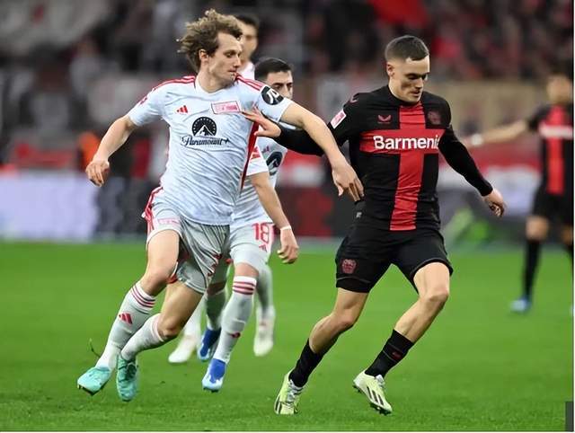 关键时刻勒沃库森单刀错失:德甲节点到来,管理层满意,医务组通报恢复 关键时刻勒沃库森单刀错失:德甲节点到来,管理层满意,医务组通报恢复